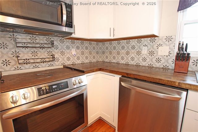501 Abney Street, St Albans, WV 25177