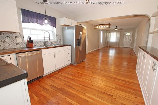 501 Abney Street, St Albans, WV 25177