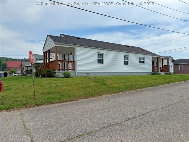 501 Abney Street, St Albans, WV 25177