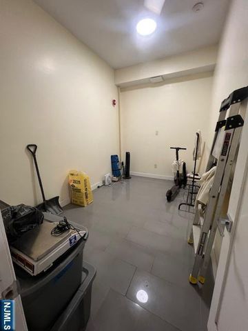 1415 Summit Avenue, Union City, NJ 07087