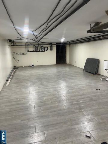 1415 Summit Avenue, Union City, NJ 07087