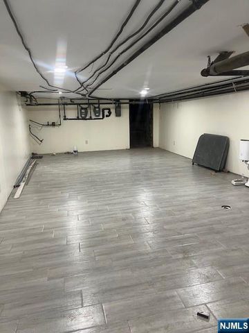 1415 Summit Avenue, Union City, NJ 07087