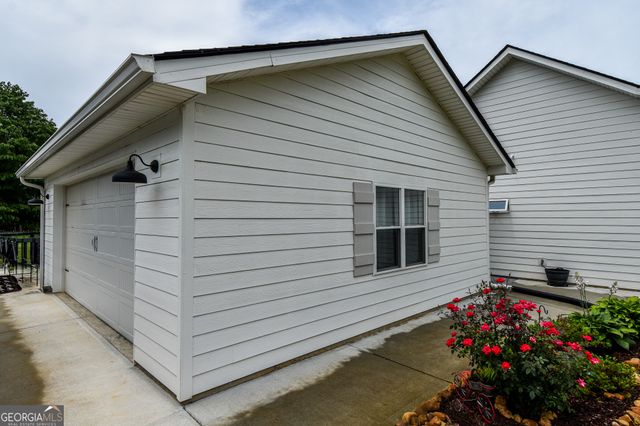 1863 W Fossett Road, Concord, GA 30206