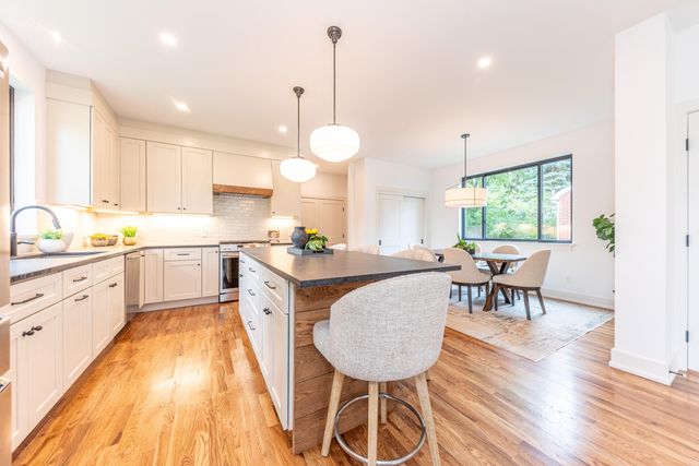 701 S 7th Street, Ann Arbor, MI 48103