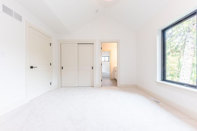 701 S 7th Street, Ann Arbor, MI 48103