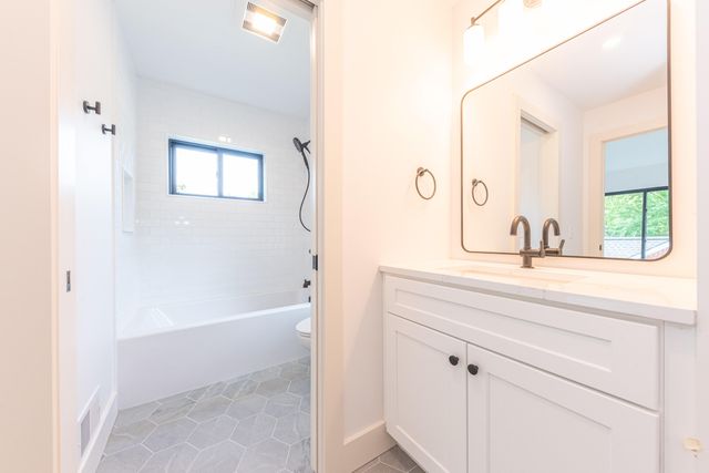 701 S 7th Street, Ann Arbor, MI 48103