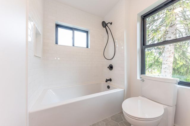 701 S 7th Street, Ann Arbor, MI 48103
