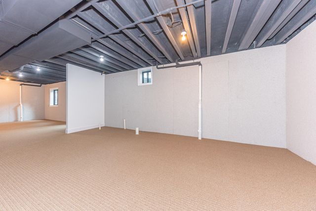 701 S 7th Street, Ann Arbor, MI 48103