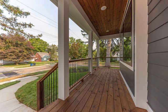 701 S 7th Street, Ann Arbor, MI 48103