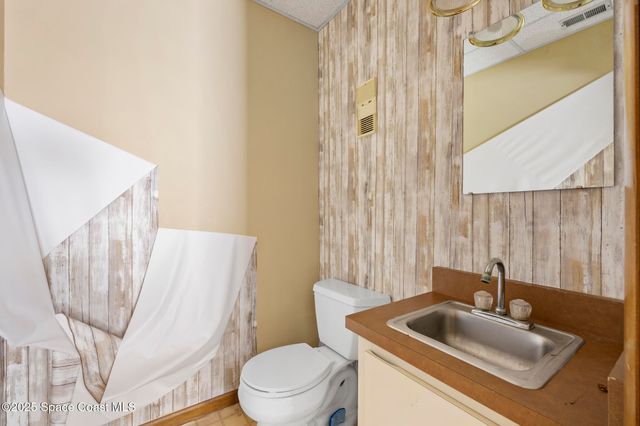 700 N Wickham Road, 109-110, Melbourne, FL 32935