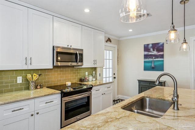 2832 Venetian Garden, Gulf Breeze, FL 32563