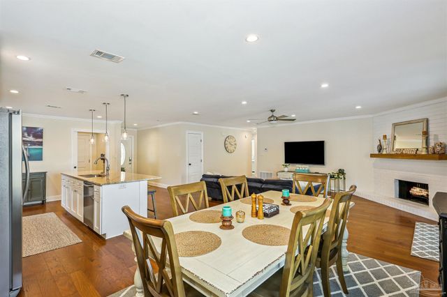 2832 Venetian Garden, Gulf Breeze, FL 32563