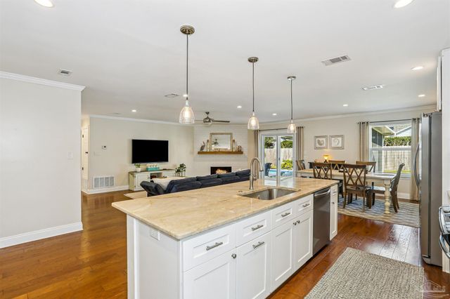 2832 Venetian Garden, Gulf Breeze, FL 32563