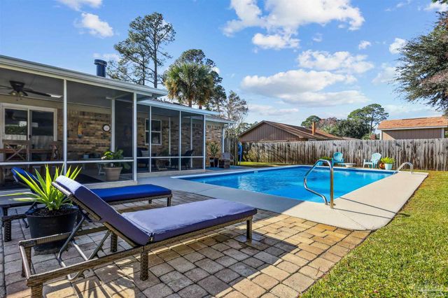 2832 Venetian Garden, Gulf Breeze, FL 32563