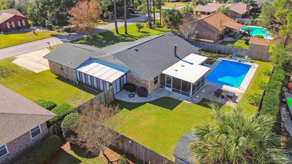 2832 Venetian Garden, Gulf Breeze, FL 32563