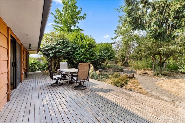 4215 51st Avenue S, Seattle, WA 98118