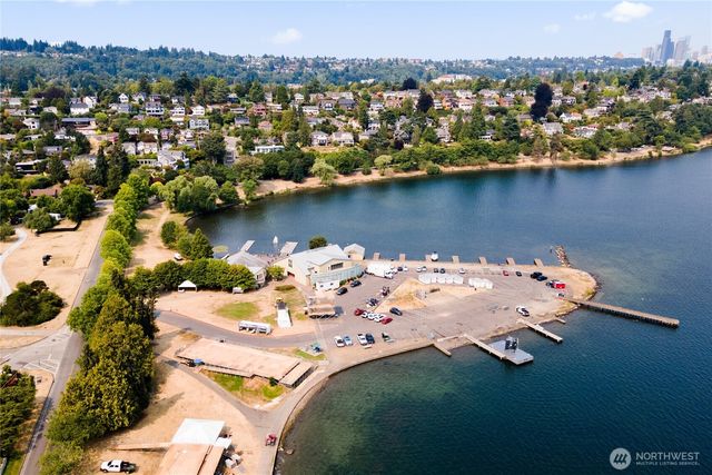 4215 51st Avenue S, Seattle, WA 98118