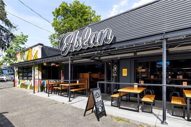4215 51st Avenue S, Seattle, WA 98118