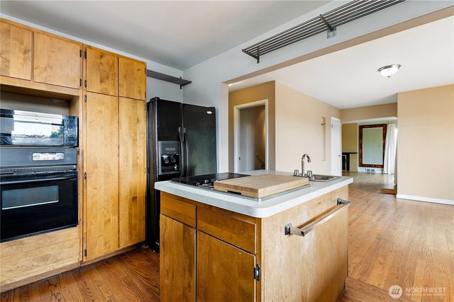 4215 51st Avenue S, Seattle, WA 98118