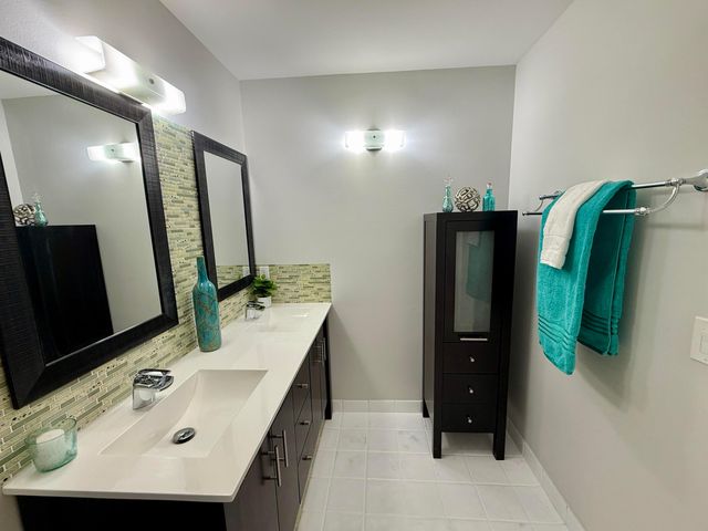 1204 Timberlane Circle 12d, Greenacres, FL 33463