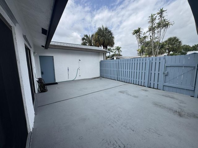 1204 Timberlane Circle 12d, Greenacres, FL 33463