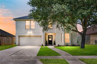 5325 High Bank Dr, Corpus Christi, TX 78413