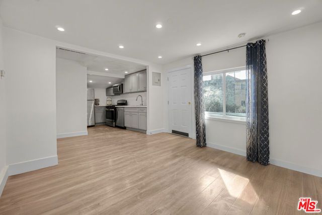 532 N Berendo Street, Los Angeles, CA 90004