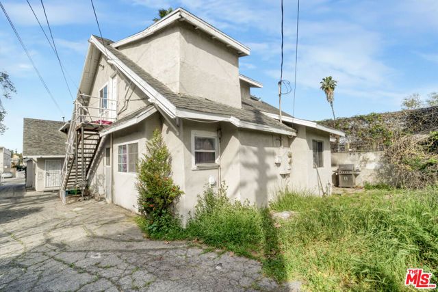532 N Berendo Street, Los Angeles, CA 90004