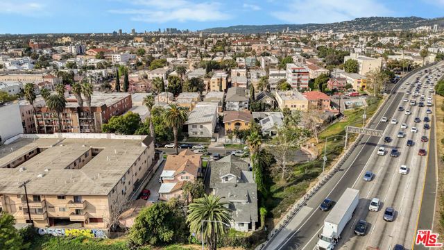 532 N Berendo Street, Los Angeles, CA 90004