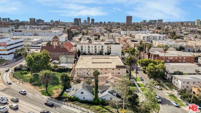 532 N Berendo Street, Los Angeles, CA 90004