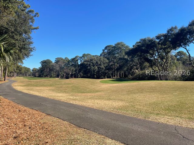 18 Water Oak Dr, Hilton Head Island, SC 29928