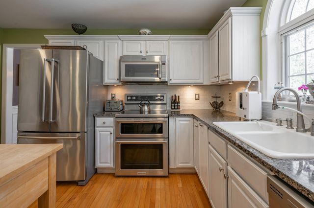 116 Beech Hill Road, Mont Vernon, NH 03057