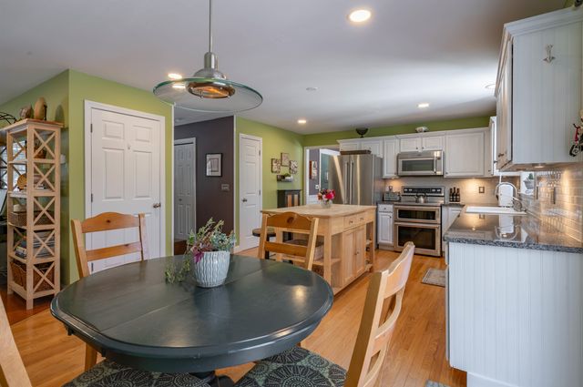 116 Beech Hill Road, Mont Vernon, NH 03057