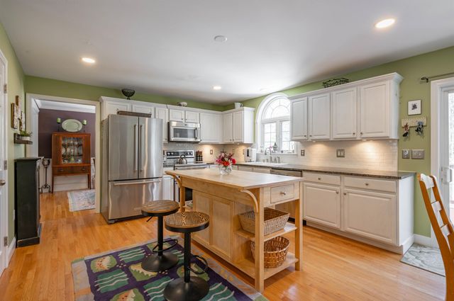 116 Beech Hill Road, Mont Vernon, NH 03057