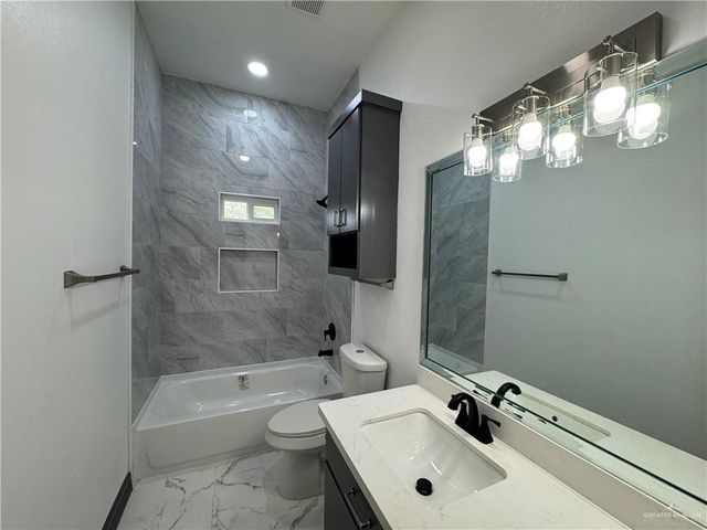 513 E Hawk Avenue, Pharr, TX 78577