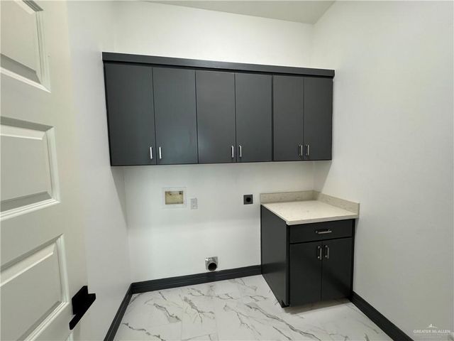 513 E Hawk Avenue, Pharr, TX 78577