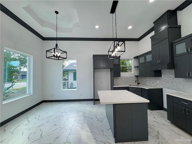 513 E Hawk Avenue, Pharr, TX 78577