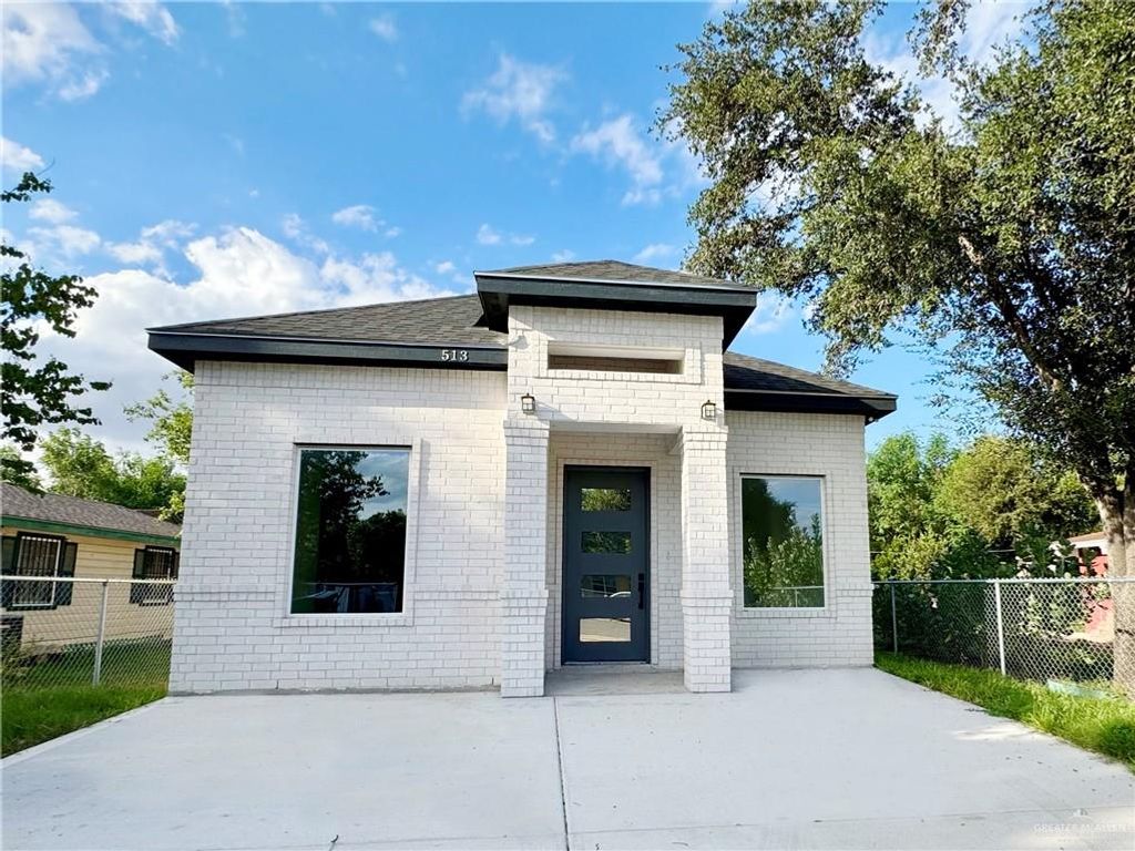 513 E Hawk Avenue, Pharr, TX 78577