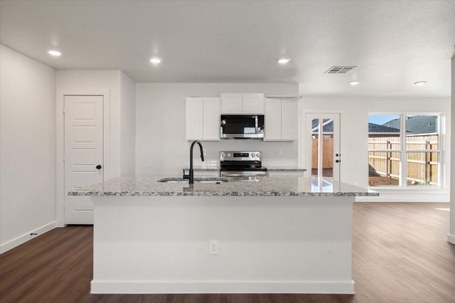 13910 Flint Avenue, Lubbock, TX 79423