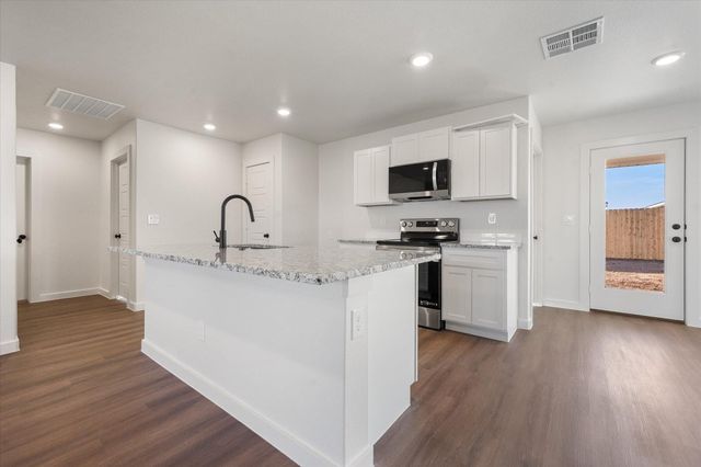 13910 Flint Avenue, Lubbock, TX 79423