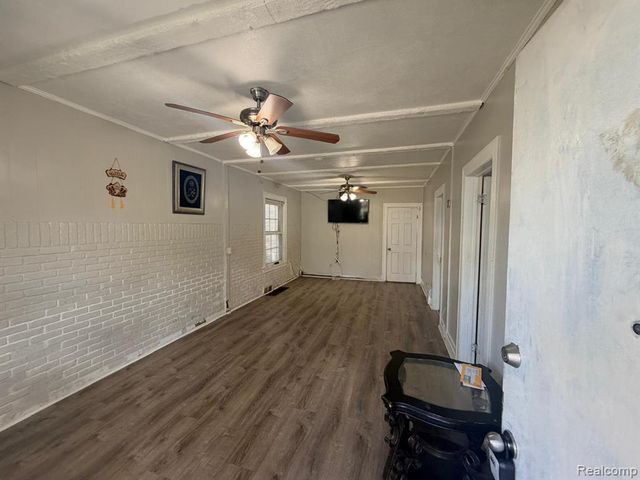 3262 Hanley Street, Hamtramck, MI 48212