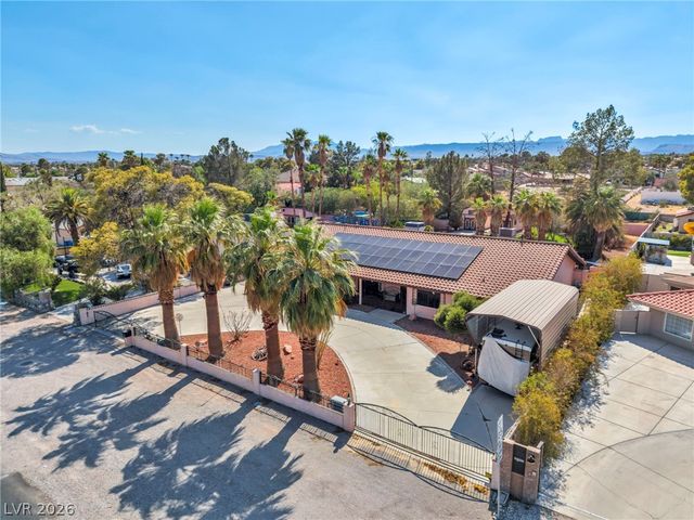 2935 South Torrey Pines Drive, Las Vegas, NV 89146