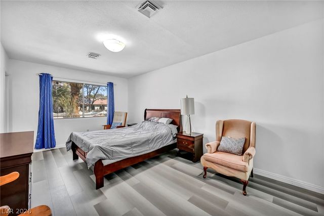 2935 South Torrey Pines Drive, Las Vegas, NV 89146