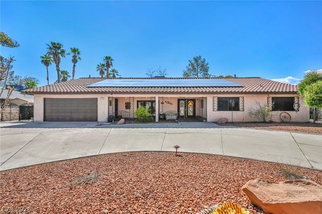 2935 South Torrey Pines Drive, Las Vegas, NV 89146