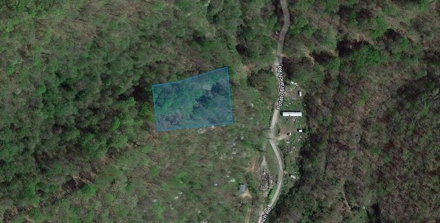 1344 Potato Branch Road, Topmost, KY 41862