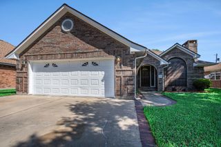 39 Alexander Court, Angleton, TX 77515