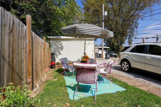 2509 W Illinois Street, Evansville, IN 47712