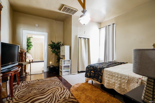 2509 W Illinois Street, Evansville, IN 47712