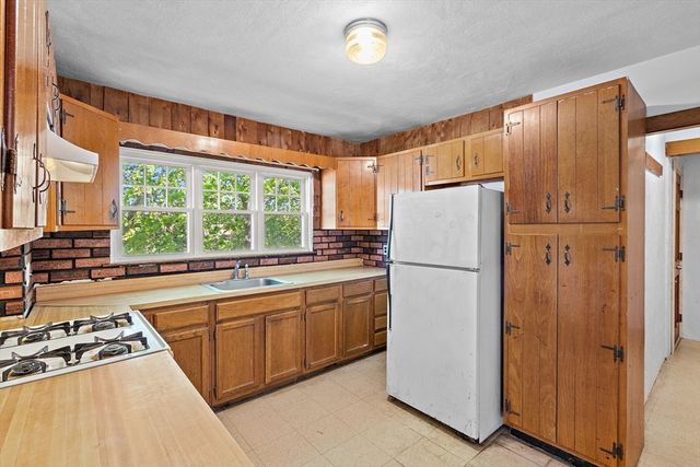 4 Fifth, Medford, MA 02155
