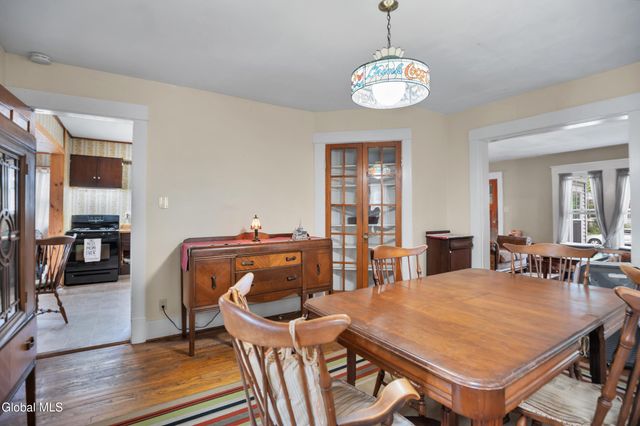 1083 Brierwood Boulevard, Schenectady, NY 12308
